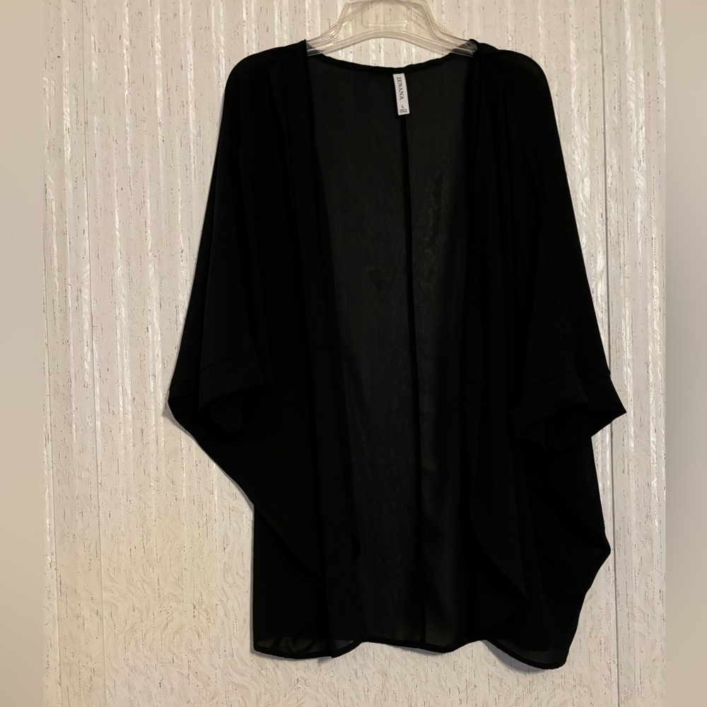 Zenana Outfitters Black Kimono